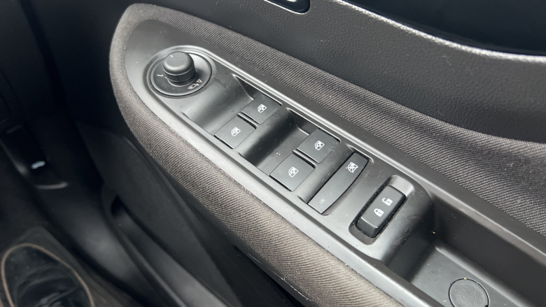 Vauxhall Mokka X 1.4T ecoTEC Active 5dr Petrol Hatchback